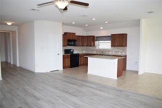 2021 Pitkin Dr, Leander, TX 78641
