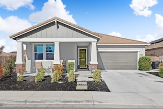 701 Wiltshire Dr, Patterson, CA 95363