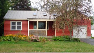 7 Fairview St, Randolph, VT 05060