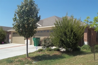 349 Armstrong Ln, Lavon, TX 75166