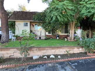 10126 Scoville Ave, Sunland, CA 91040