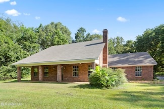 1480 Big Creek Rd, Raymond, MS 39154