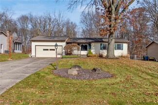 2989 Fair Oaks Dr, Norton, OH 44203