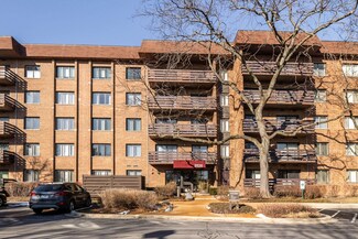 2020 Chestnut Ave Unit 311, Glenview, IL 60025