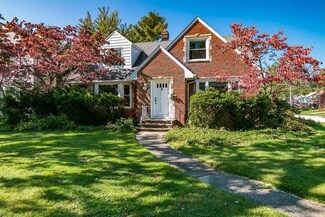 2072 Campus Rd, Cleveland, OH 44121