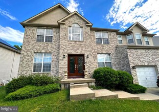4 Persia Ct, Sicklerville, NJ 08081