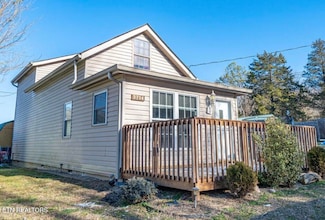 3714 Lake City Hwy, Rocky Top, TN 37769
