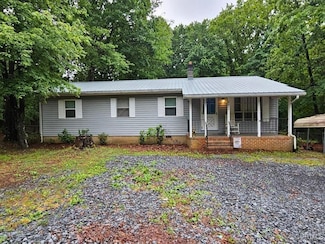 2626 Troublesome Creek Rd, Dillwyn, VA 23936