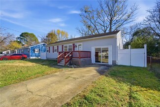 4817 81st St, Newport News, VA 23605