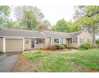 7 Brentwood Rd, Chelmsford, MA 01824
