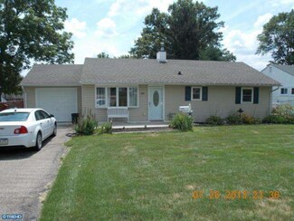 680 Trenton Rd, Fairless Hills, PA 19030