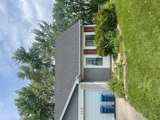 3312 Fox Hill Rd, Aurora, IL 60504
