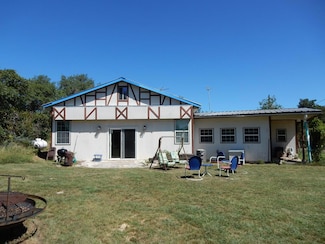 461 Himmel Rd, Fredericksburg, TX 78624