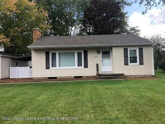203 S Walnut Ct, Mason, MI 48854