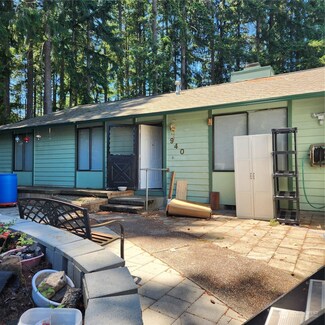 940 Hillandale Dr E, Port Orchard, WA 98366