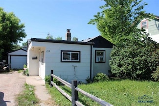 219 St Patrick, Rapid City, IL 57701