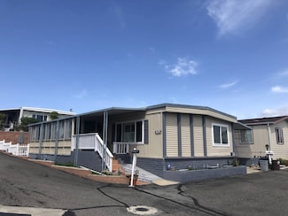 101 Havenview Ln, Oceanside, CA 92056
