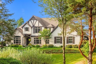 W5003 Cobblestone Rd, Walworth, WI 53184