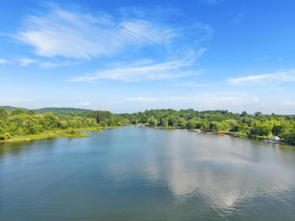 383 Lakehaven Cir, Decatur, TN 37322