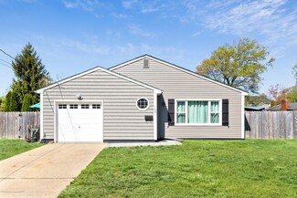 169 Hudson Ave, North Middletown, NJ 07748