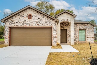 3919 Polly St, Dallas, TX 75210