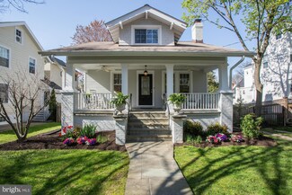 3613 Underwood St, Chevy Chase, MD 20815