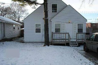 391 W Pineview Dr, Hainesville, IL 60073