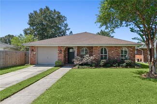 4704 Senac Dr, Metairie, LA 70003