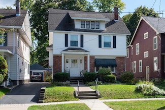 1046 Ardsley Rd, Schenectady, NY 12308