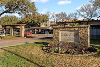 5743 Cedar Creek Dr, Benbrook, TX 76109
