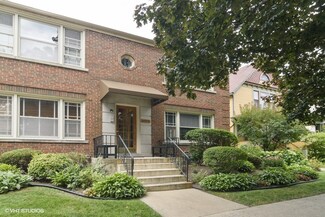 1038 Superior St Unit 1E, Oak Park, IL 60302
