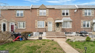 335 Spruce St, Glenolden, PA 19036