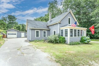 20 Fearing Hill Rd, Wareham, MA 02571