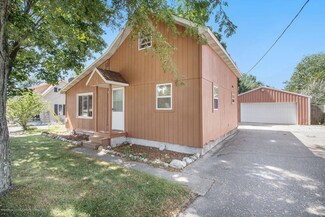 327 N West St, Carson City, MI 48811