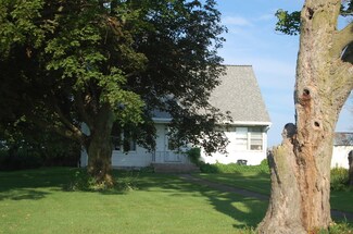 3100 N Leaf River Rd, Mount Morris, IL 61054