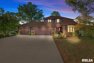 12 Wedgewood Ct, Taylorville, IL 62568