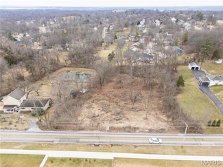 1042 Carman Rd, Ballwin, MO 63021