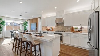 410 Checkerbloom Ln, Santa Paula, CA 93060