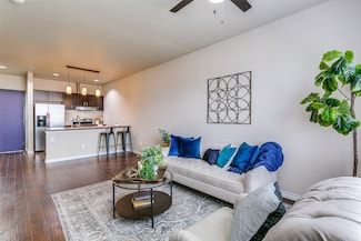 1100 W Trinity Mills Rd Unit 3005, Carrollton, TX 75006