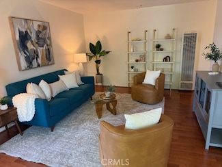 307 Cherry Ave Unit 6, Long Beach, CA 90802