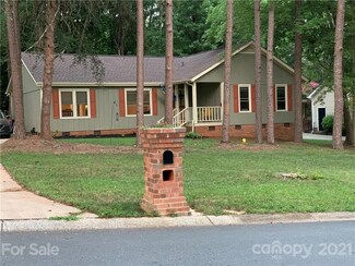 6328 Deep Forest Ln, Charlotte, NC 28214