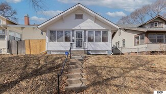 2746 N 49th St, Omaha, NE 68104