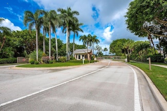 7828 Dorchester Rd, Boynton Beach, FL 33472