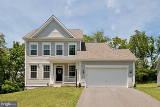 928 W Masters Dr, Cross Junction, VA 22625