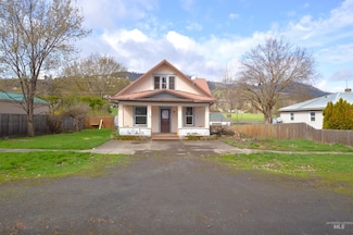 710 Maple St, Kamiah, ID 83536