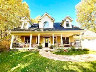 311 W Cedar St, Hailey, ID 83333