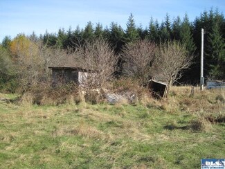 81 Barber Rd, Clallam Bay, WA 98326