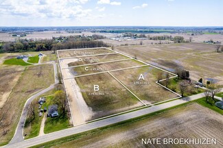 4679 Long Range Dr, Zeeland, MI 49464