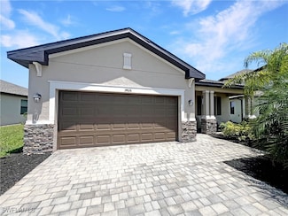 14616 Monrovia Ln, Alva, FL 33920