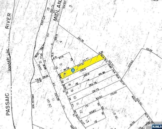 75 Midland Ave, Wallington, NJ 07057